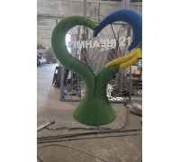 Фигуры из искусственной травы - сердце